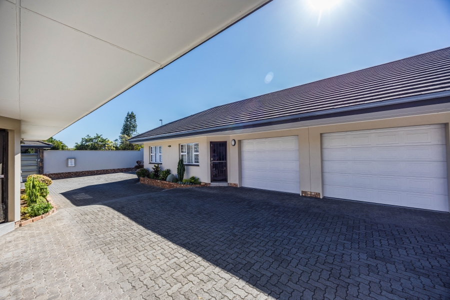 2 Bedroom Property for Sale in Beacon Bay Eastern Cape